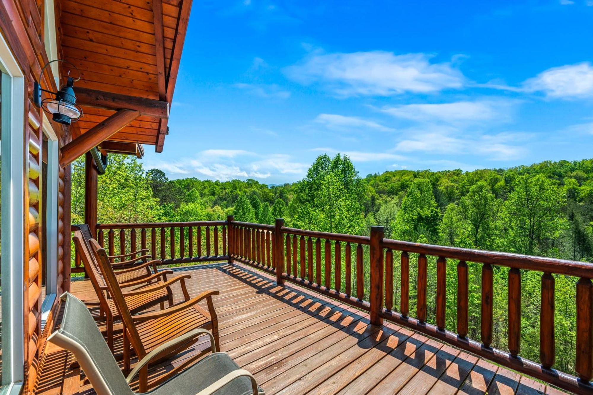 גטלינבורג Ridge View Lodge Nature And Mountain View - Hot Tub - Firepit - Yard - Games מראה חיצוני תמונה