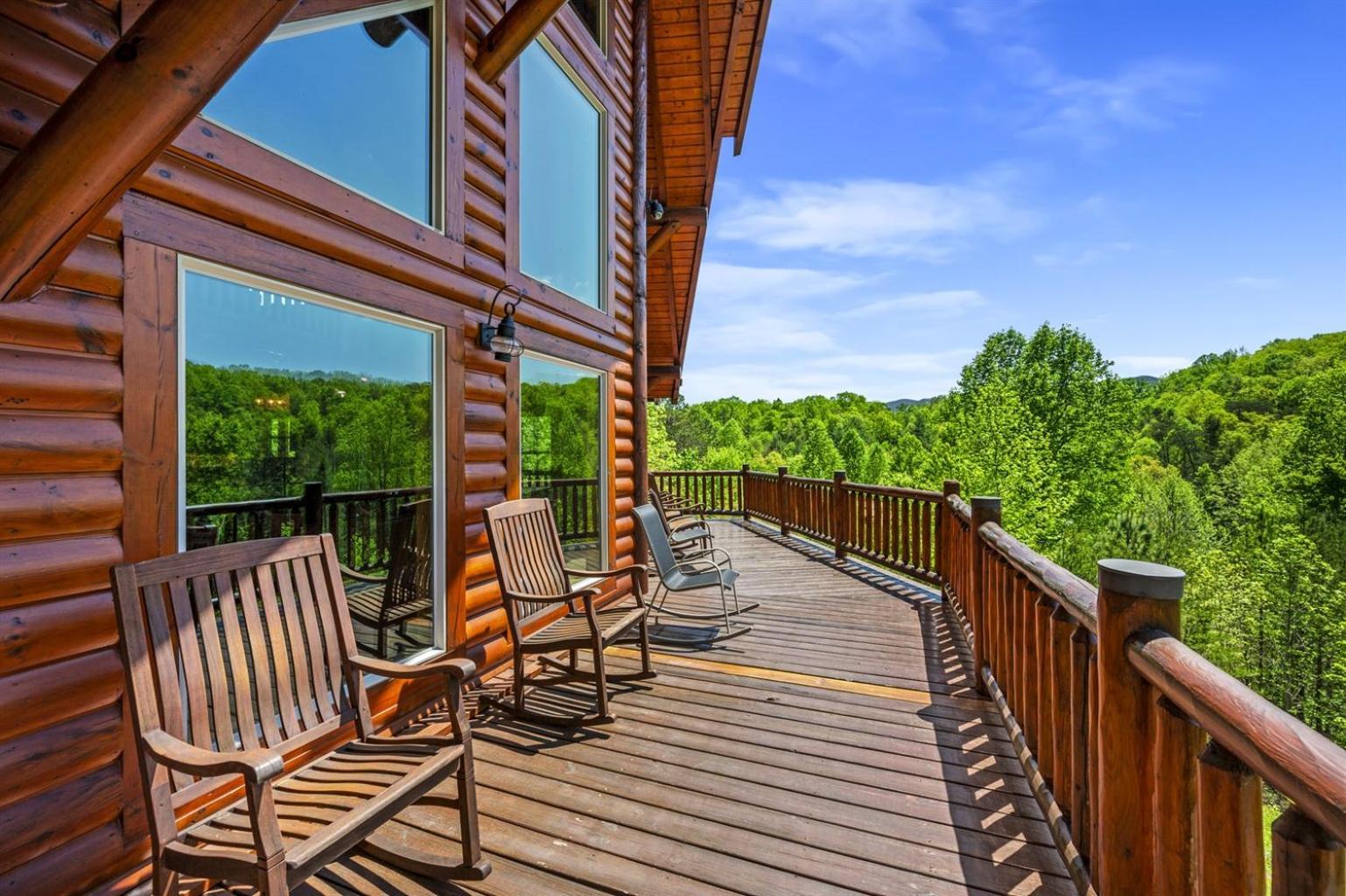 גטלינבורג Ridge View Lodge Nature And Mountain View - Hot Tub - Firepit - Yard - Games מראה חיצוני תמונה