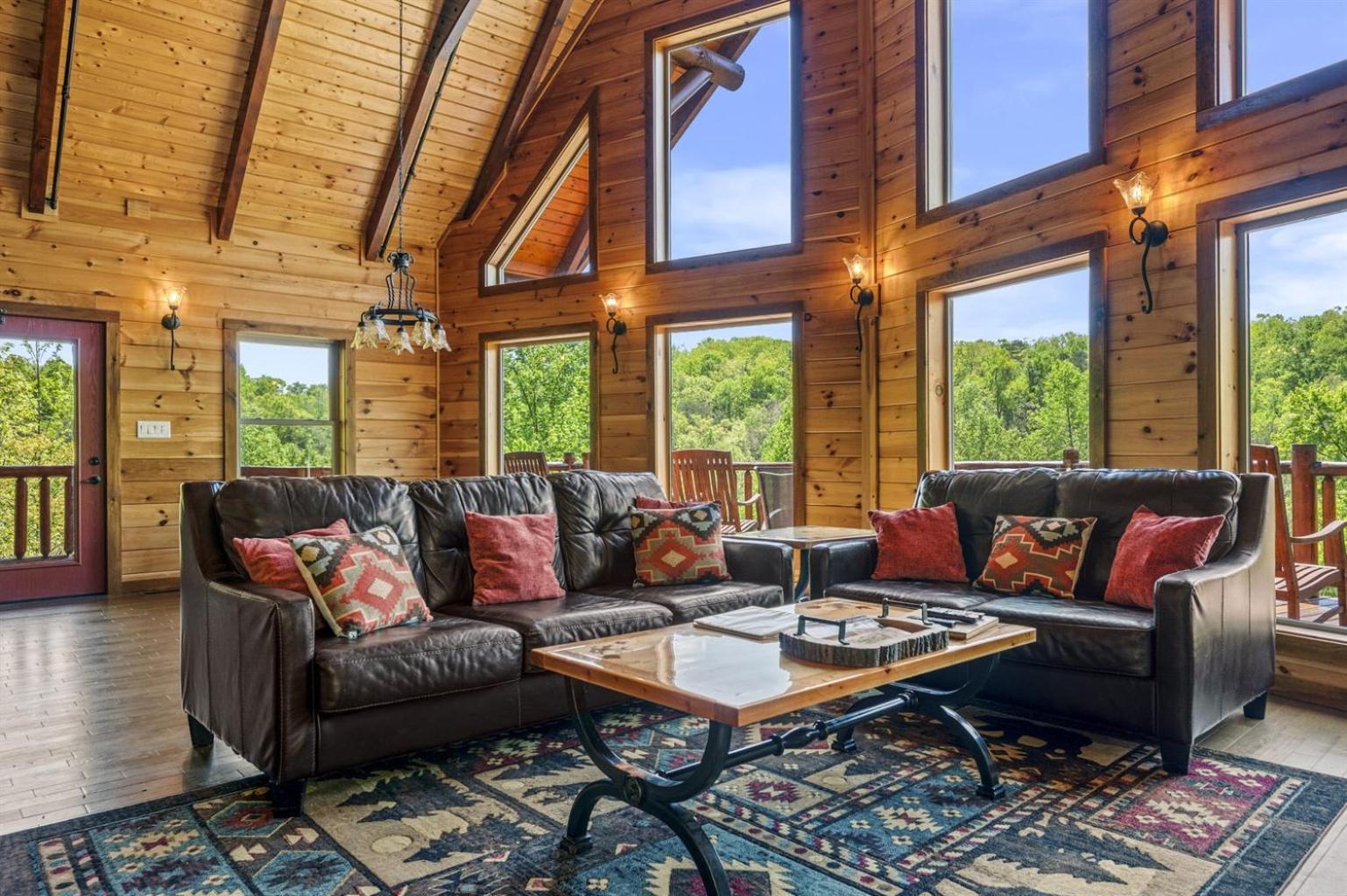 גטלינבורג Ridge View Lodge Nature And Mountain View - Hot Tub - Firepit - Yard - Games מראה חיצוני תמונה