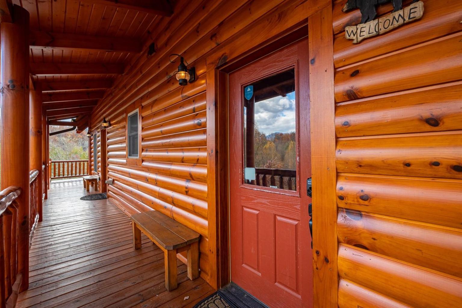 גטלינבורג Ridge View Lodge Nature And Mountain View - Hot Tub - Firepit - Yard - Games מראה חיצוני תמונה